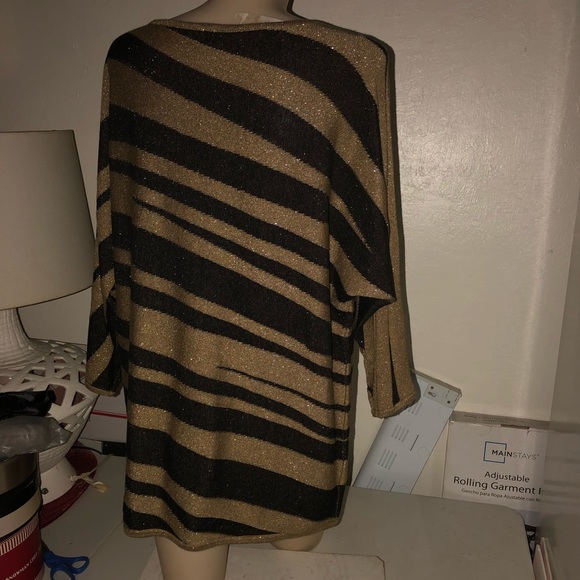 Jones of New York NWT Black & Gold Chic Sweater - Picture 8 of 8